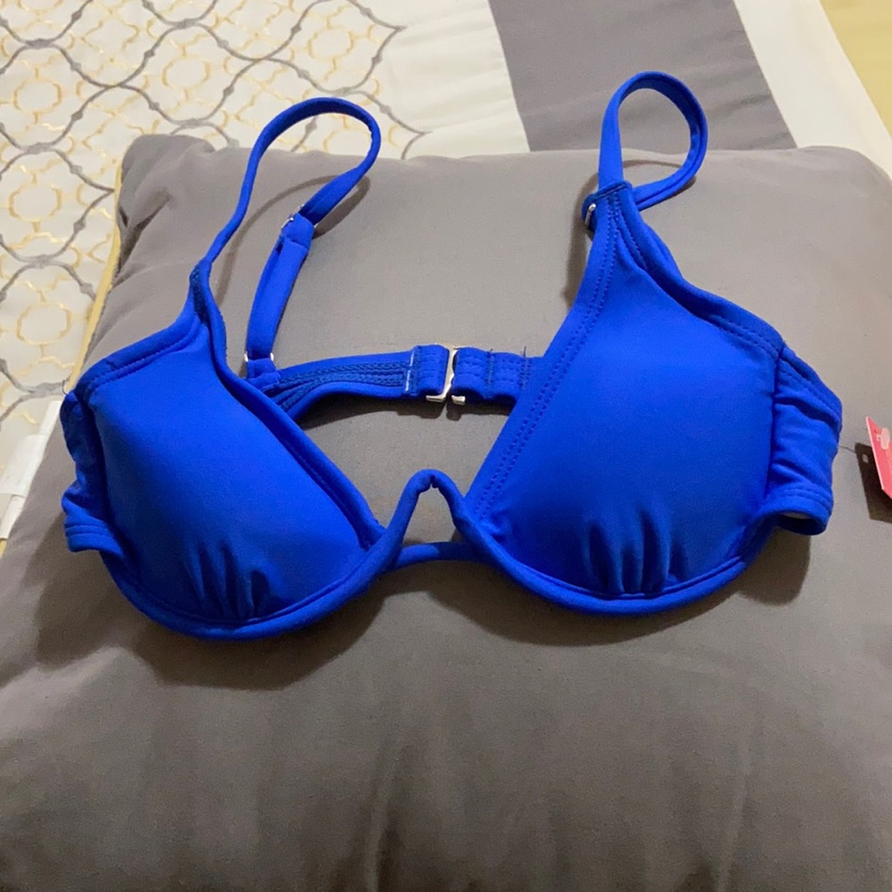 Underwire Swim Top With Padding